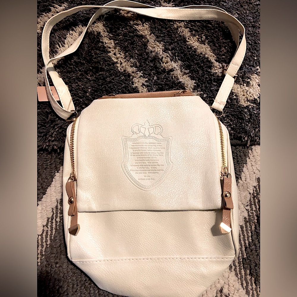 CETTU ITALIAN SOFT leather crossbody handbag .